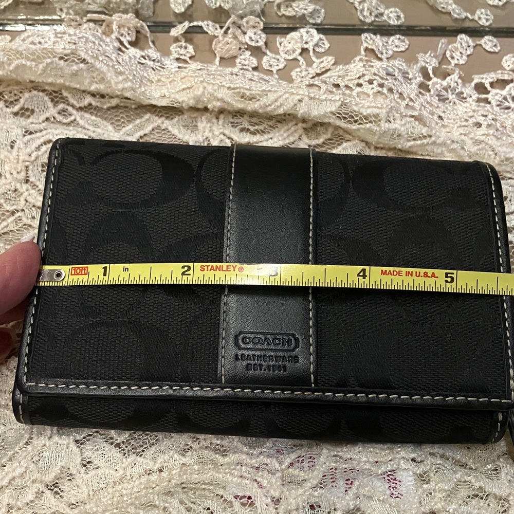 Coach Black Designer Signature Wallet - Picture 11 of 13